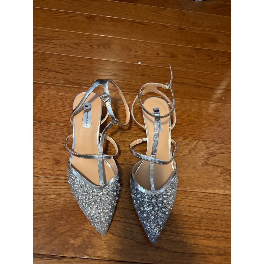 INC International Concepts Carmae Silver Glitter Rhinestone T-Strap Pumps 9.5M - Picture 3 of 9